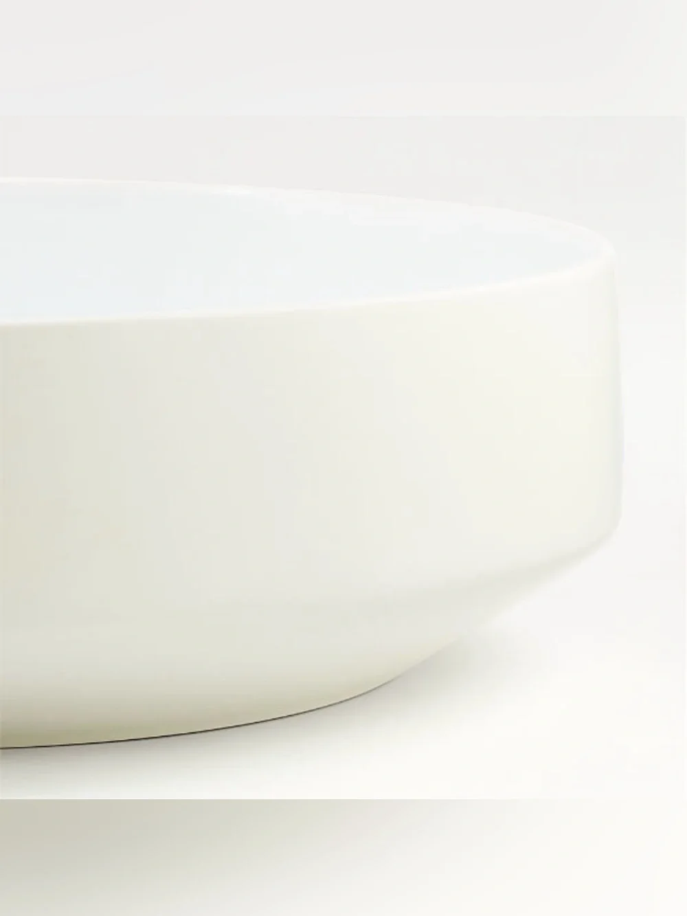 New! Crate&Barrel Cream Porcelain Serving Bowl